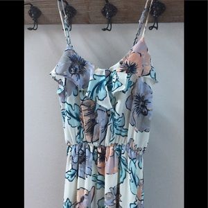 Floral Everly Dress size M